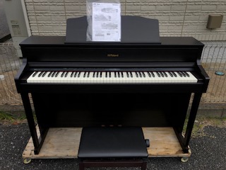 roland-used-digitalpiano-hp605rw