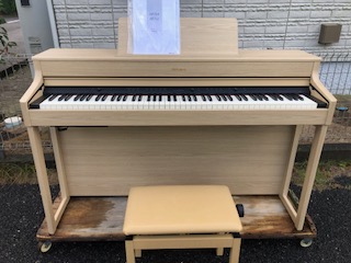 used-digitalpiano-roland-hp702